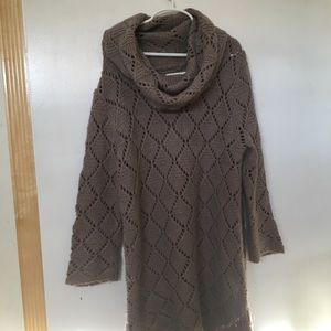 Woven beige sweater